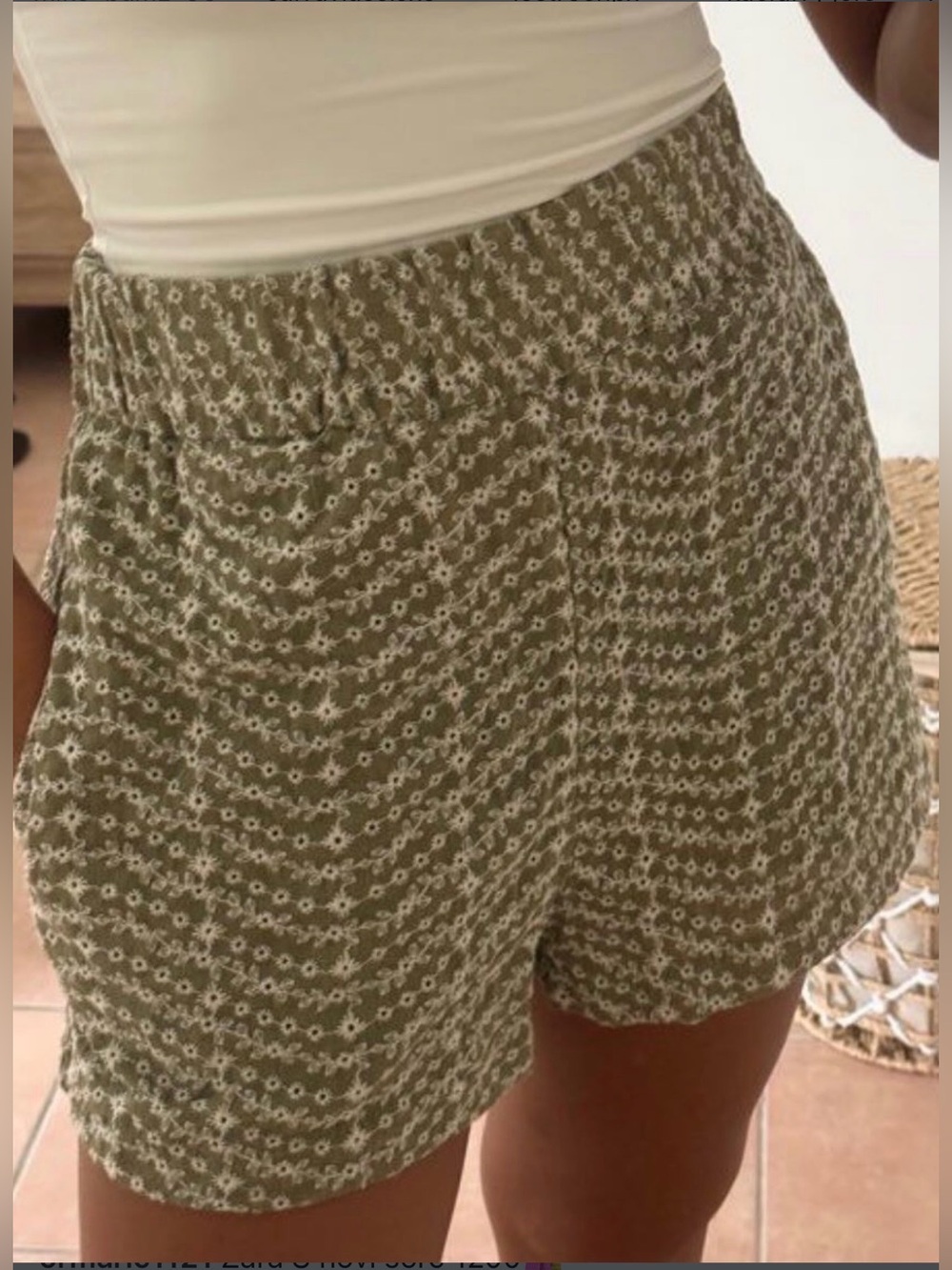 Zara Green Floral Embroidered Shorts. Small.